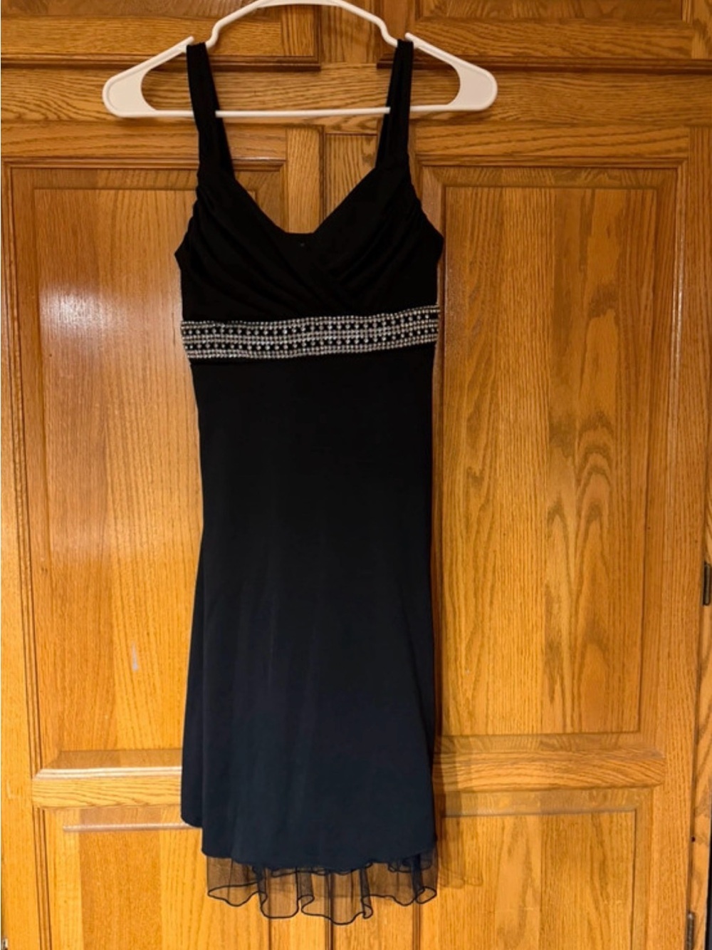 Black Sleeveless Beaded Waist Cocktail Dress